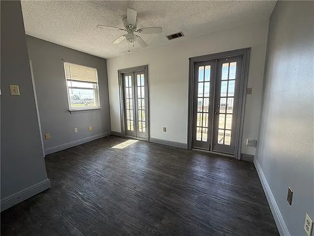 2804 Salem St — Photo 10
