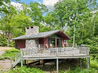 84 Alpstrausse, Intervale, NH 03845