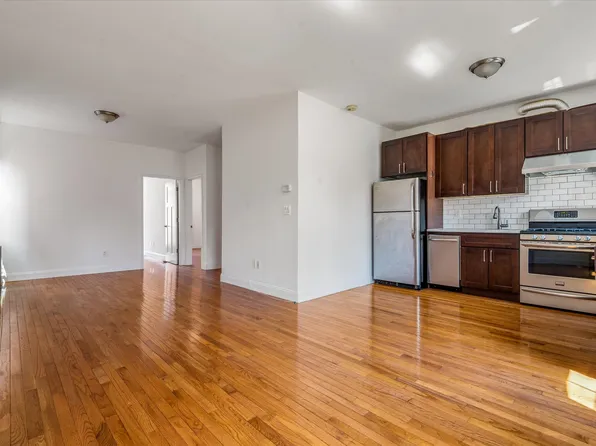 26-19 14th Place image 20 of 33