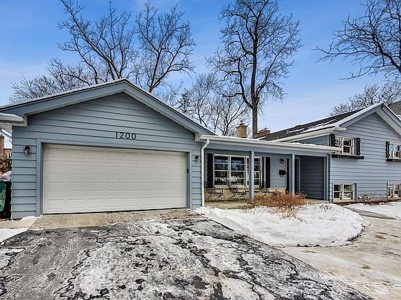 2nd image of 1200 Wendy Dr