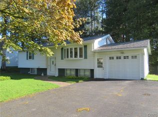 33 Perimeter Rd, Whitesboro, NY 13492