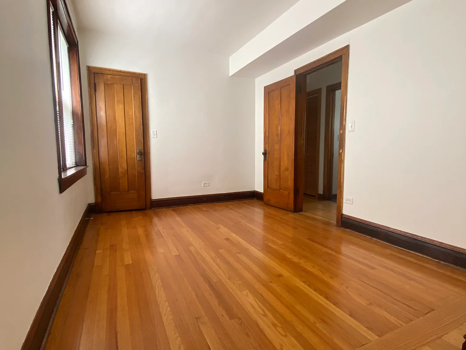 2 bed, 1400 sqft, $2,200 — Photo 4