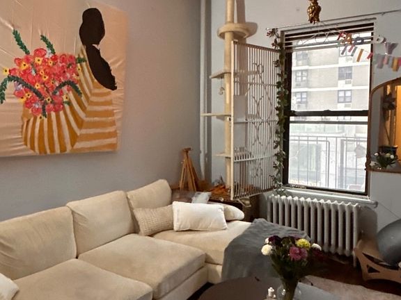 5th image of 726 Amsterdam Ave #2D