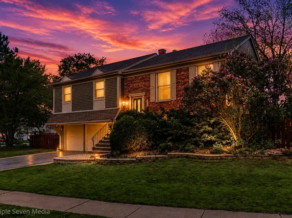 2109 Hitching Post Ln, Schaumburg, IL 60194