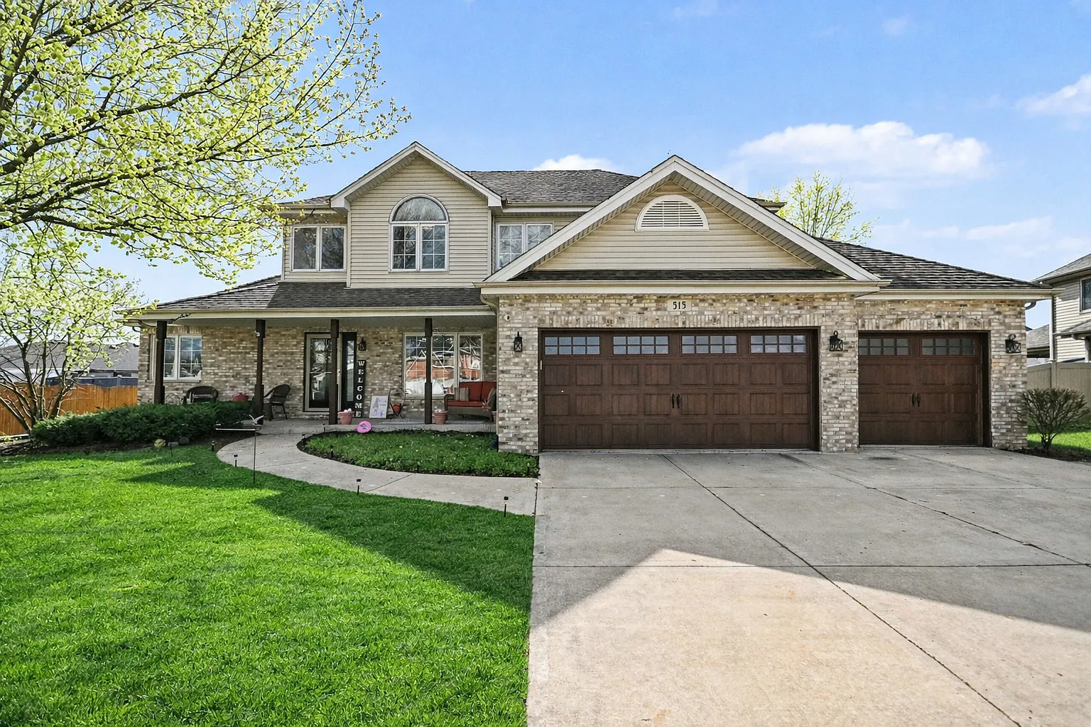 515 Buckingham Pl photo 1