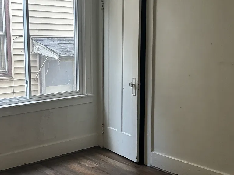 19157 Orleans St — Photo 12