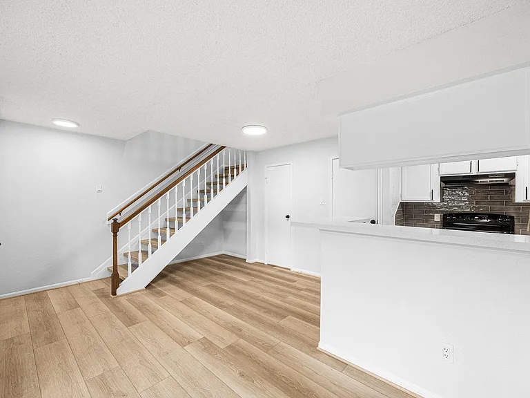 1515 Sandy Springs Rd #2803 — Photo 9