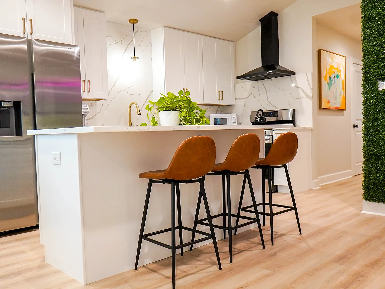 3 bed, 1204 sqft, $2,699 — Photo 3