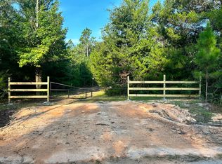 1398 Saint Marys Rd, Caryville, FL 32427