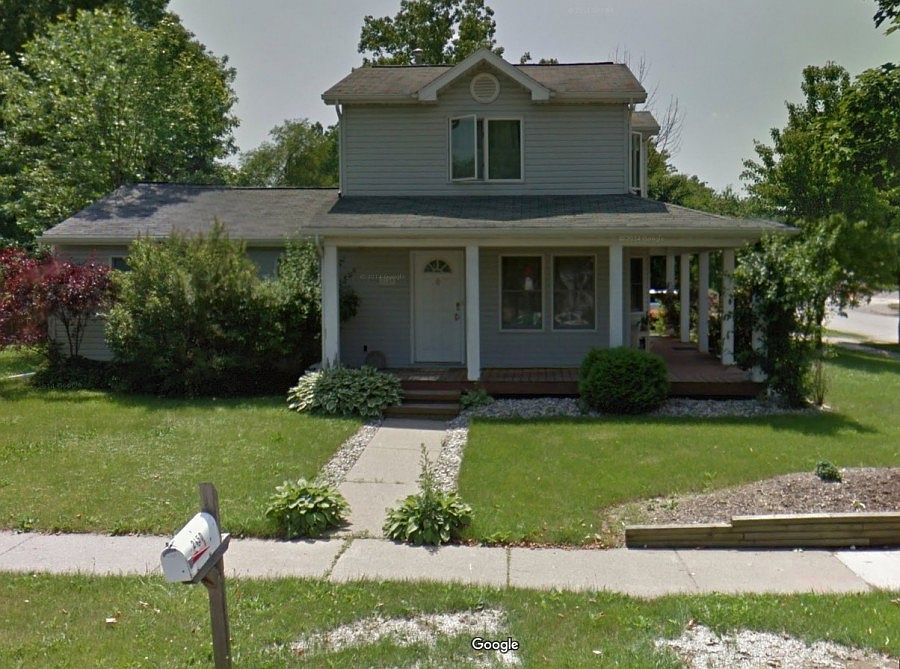 1st image of 2150 Hemlock Dr