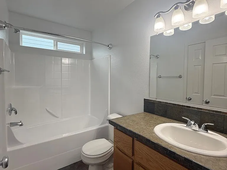 1709 W 30th Ave — Photo 7
