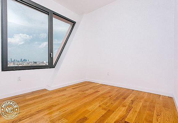 4th image of 123 Melrose St #929