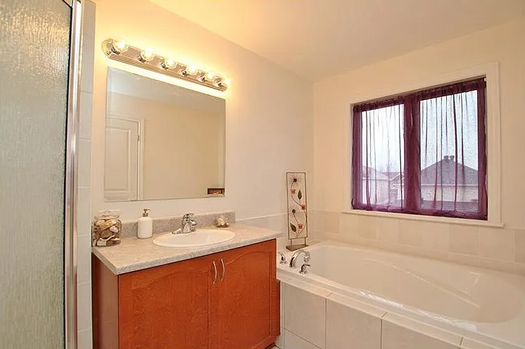 106 Hornchurch Ln — Photo 12