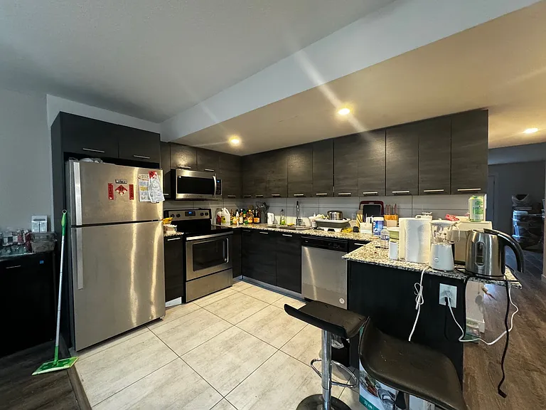 338 Albert St #214 — Photo 6