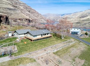 30796 Snake River Rd, Asotin, WA 99402