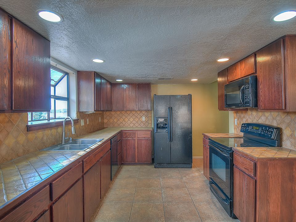 1st image of 514 Monte Alto Dr NE