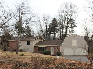 21 Middlefield Dr, Hampden, MA 01036