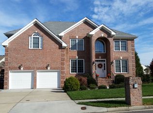 315 Paradisio Way, Chesapeake, VA 23322