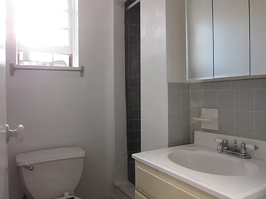 Rented by James Everett Lewis, LREB | media 15