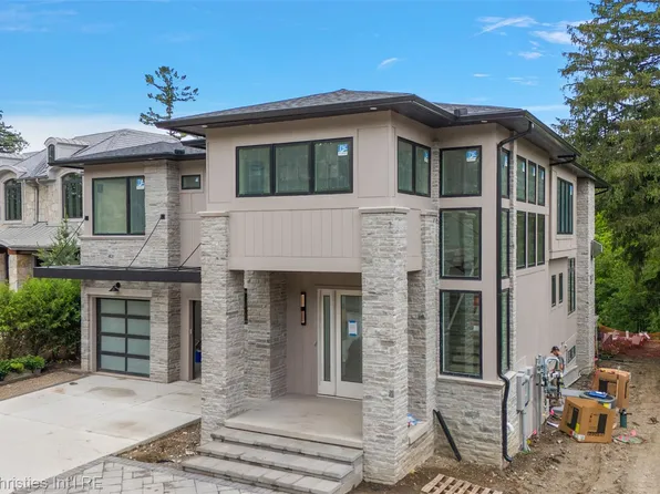 1230 Latham St, Birmingham, MI 48009