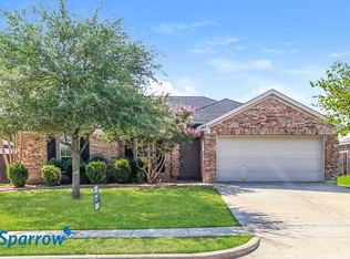 105 Sierra Dr, Waxahachie, TX 75167