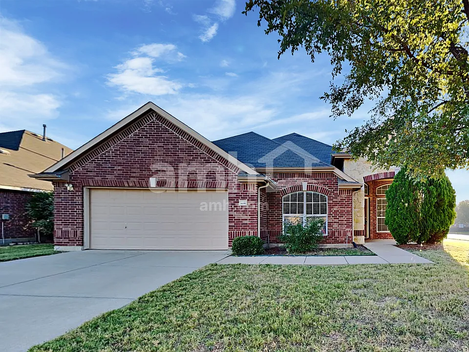 9211 Water Oak Dr