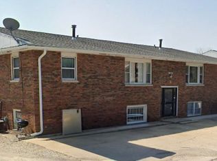 200 W Commercial St, White Heath, IL 61884