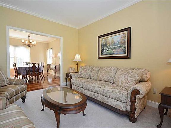 5th image of 117 Oak Ridge Dr