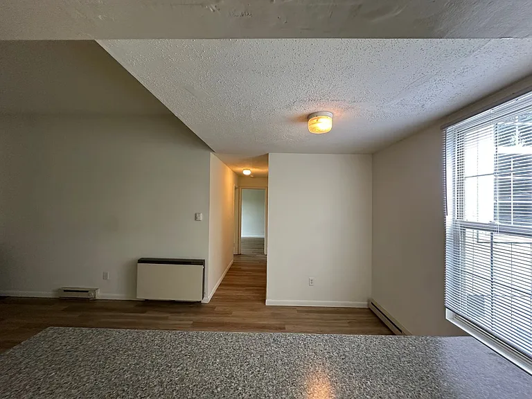 University Park Apartments near Cornell University — Photo 644