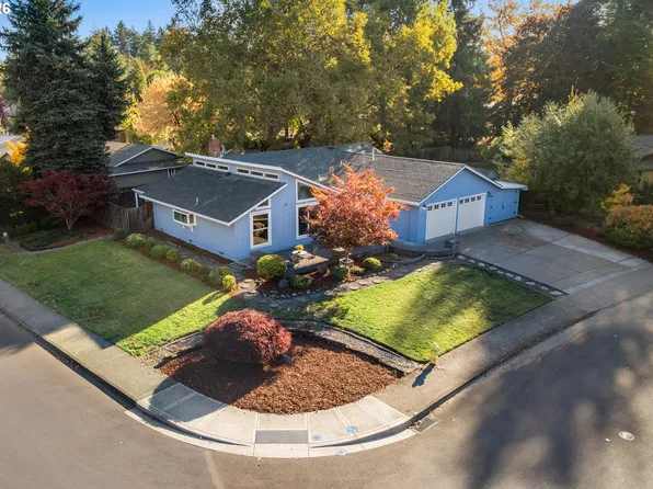 2820 SE Brodiaea Ct, Hillsboro, OR 97123