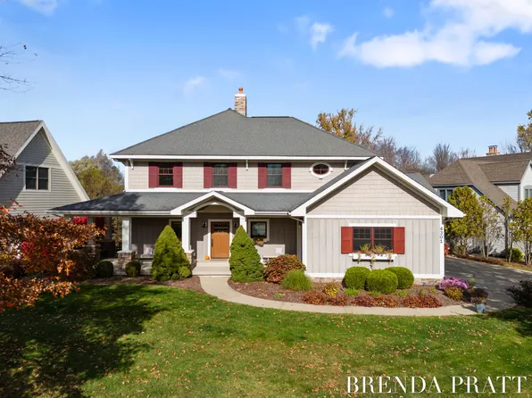 4301 Saddleback Ct NE, Grand Rapids, MI 49525