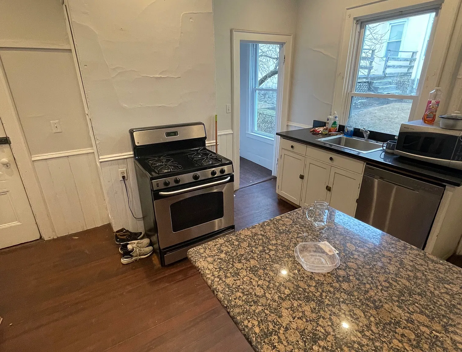 5 bed, $6,000 — Photo 4