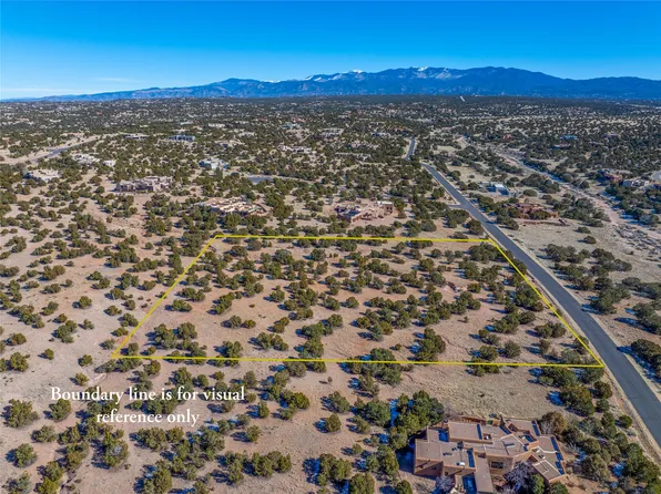 133 Sunflower Dr, Santa Fe, NM 87506