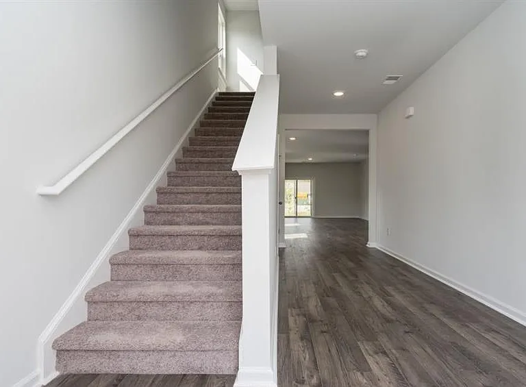 568 Turpentine Trl — Photo 2