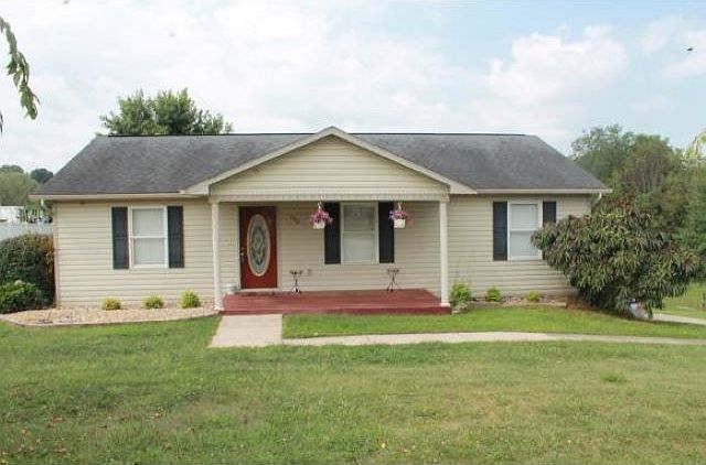1st image of 140 Mill Dr