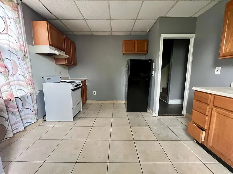 700 Pine St — Photo 6