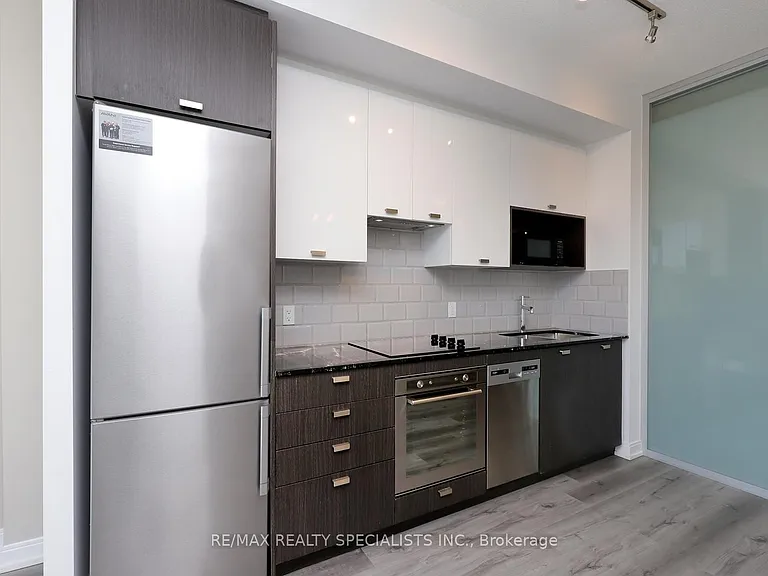 275 Village Green Sq #216 — Photo 12
