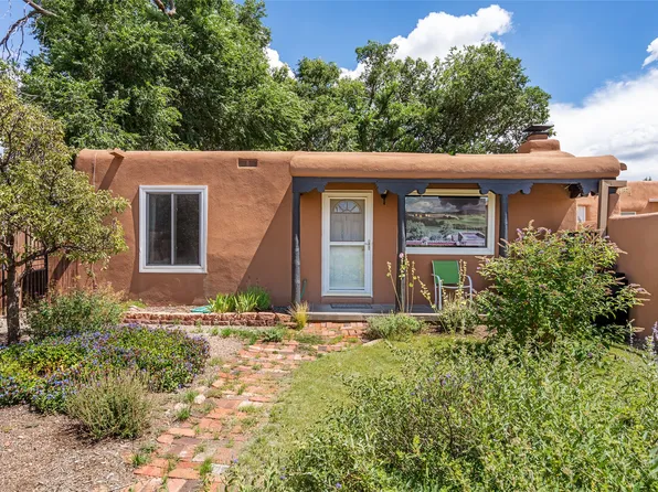 717 Kathryn Ave, Santa Fe, NM 87505