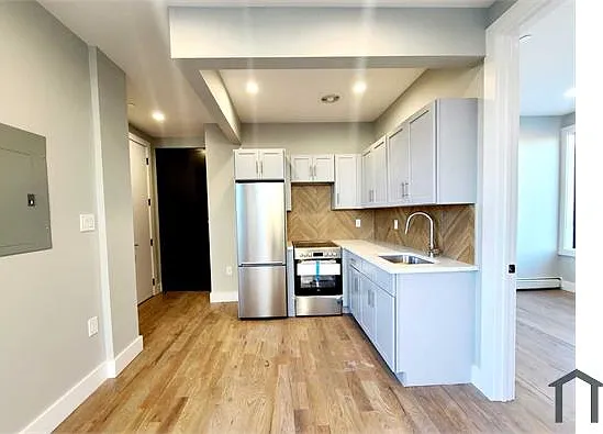 92 W 169th St #5A — Photo 1