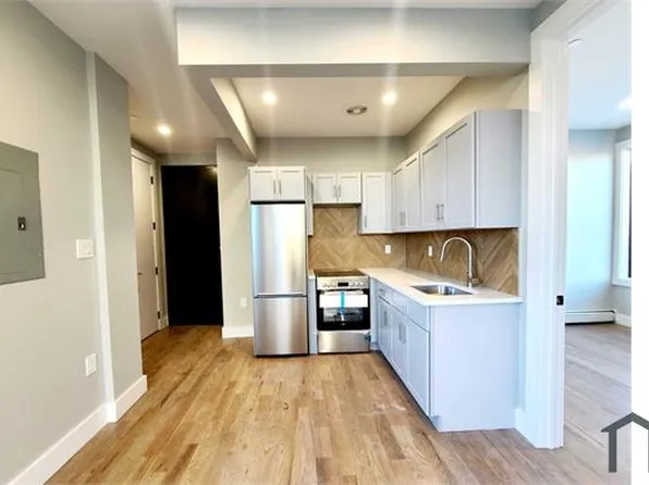 92 W 169th St #5A, Bronx, NY 10452