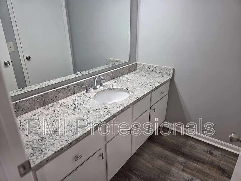 2929 Selena Dr #K147 — Photo 11