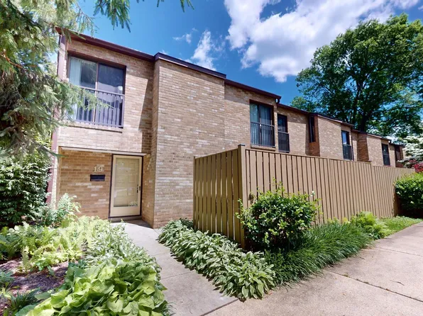 19 Chesham Ct #A, Cockeysville, MD 21030