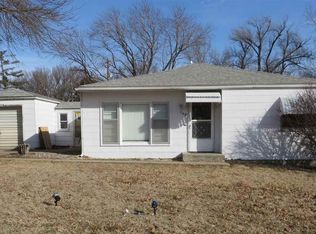 140 Lakeside Dr, Council Grove, KS 66846