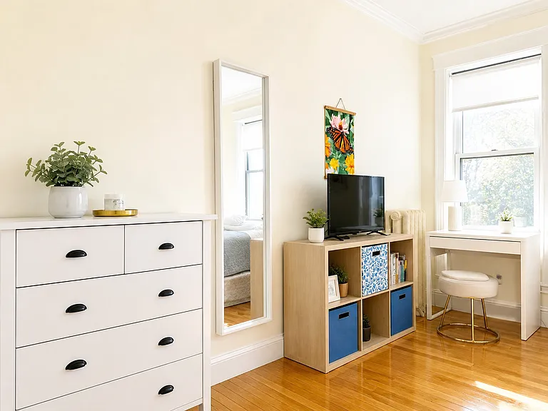27 Glenville Ave #601 — Photo 5
