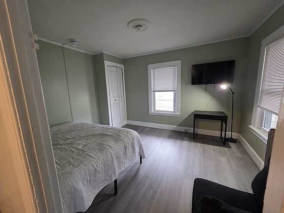 2nd image of 121 Second St APT 1