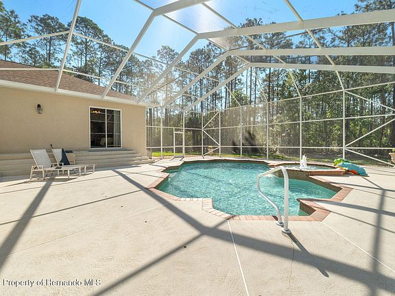 4th image of 10260 Waters Edge Ct