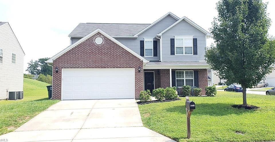 1st image of 2905 Woodbluff Dr