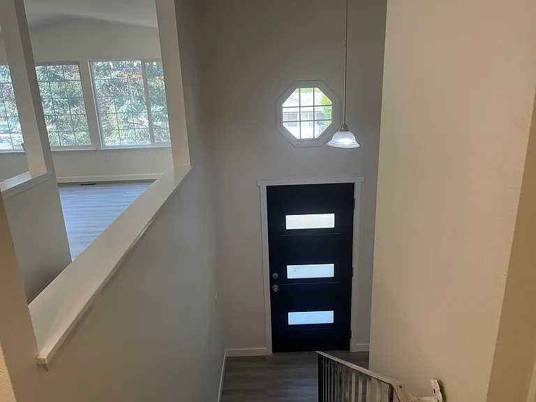 11911 Clover Creek Dr SW — Photo 4