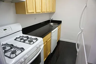 Rented by Manhattan Apartment Organization