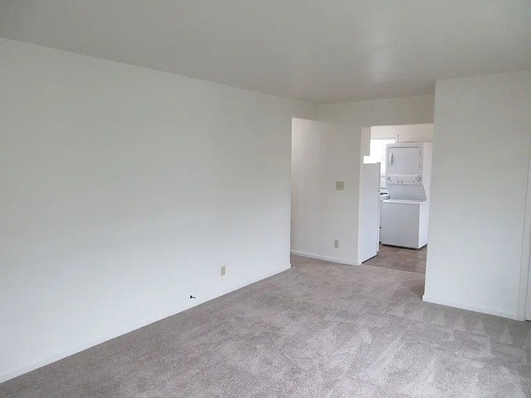 One Bedroom House, Water, Sewer and Garbage are Provided! — Photo 7